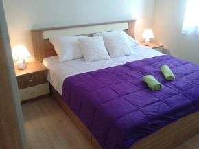 Отель 4 bedroom apartment with 3 bathrooms and private parking - Apartments Orange - AE1044  Задар